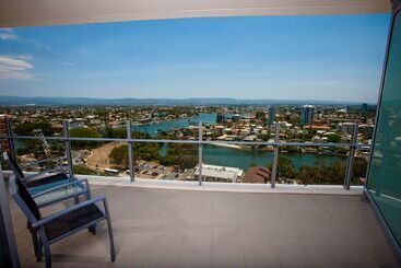 Отель Wyndham Resort Surfers Paradise