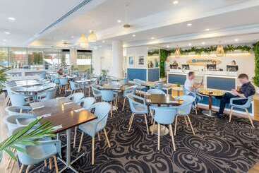 Отель Wyndham Resort Surfers Paradise