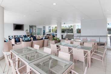 Отель Wyndham Resort Surfers Paradise