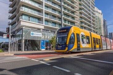 Отель Wyndham Resort Surfers Paradise