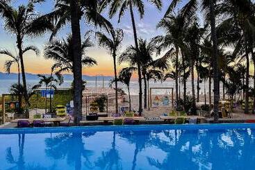 リゾートホテル Friendly Fun Vallarta Different Experiences
