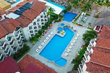 リゾートホテル Friendly Fun Vallarta Different Experiences