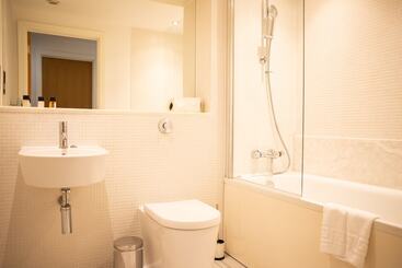 Spacious Serviced Apartments Canary Wharf