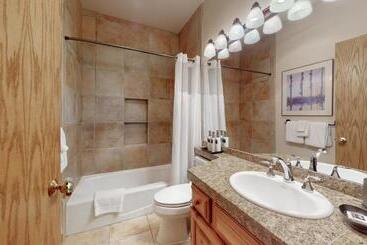 Villas At Snowmass Club