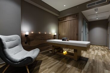 Grand Kingsgate Jaddaf Waterfront Hotel By Millennium