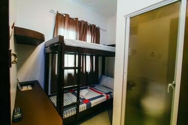 Отель Jj Midcity Inn