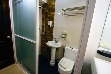 Отель Jj Midcity Inn
