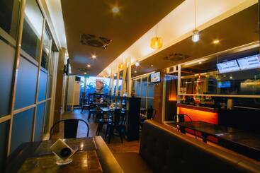 Отель Jj Midcity Inn