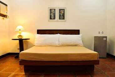 هتل Lisland Rainforest Resort