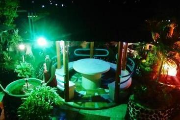 هتل Tabaco Gardenia