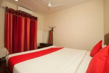 هتل Eastern Star By Oyo Rooms