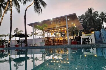 هتل Goa Continental