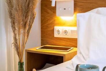 هتل Melo Athens