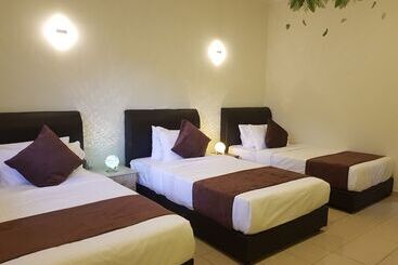 هتل Pangkor Holiday Resort