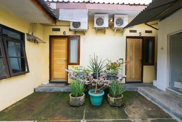 هتل Spot On 2497 Pesona Guest House