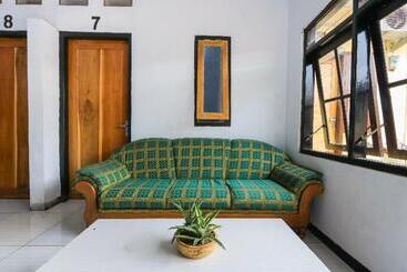 هتل Spot On 2497 Pesona Guest House