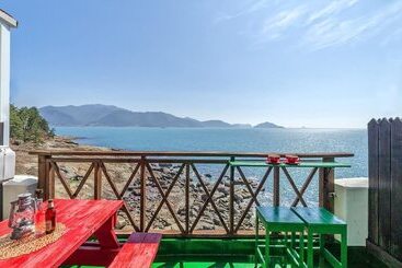 Namhae Opera House Pension