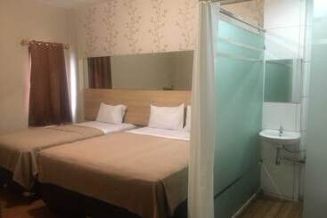 پانسیون Royal Guesthouse Bandar Lampung