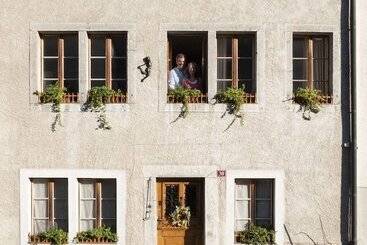 Hotelli Au Soleil De Gruyères Chez Chantal