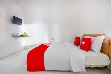 هتل Collection O Tunas Plaza Residence