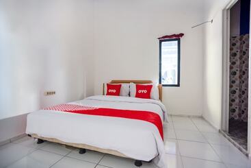 هتل Collection O Tunas Plaza Residence