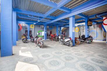 هتل Collection O Tunas Plaza Residence