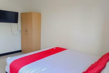 هتل Reddoorz At Pelangi Guest House