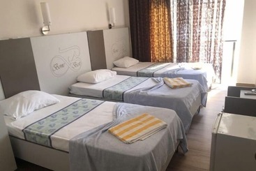 Bone Best Otel