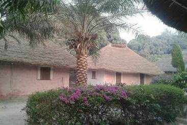 هتل Campement Asseb