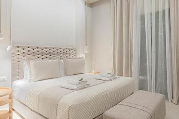 هتل Casa Di Fiori Andros Suites