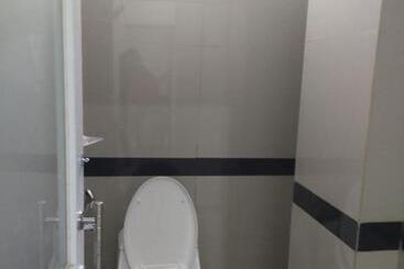 هتل Reddoorz Near Palembang Airport 2