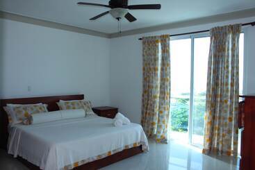هتل Cabarete Town House