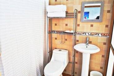 هتل Hacienda Los Dolores   Hostel