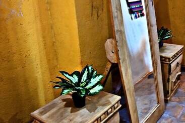 هتل Hacienda Los Dolores   Hostel