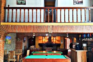 هتل Hacienda Los Dolores   Hostel