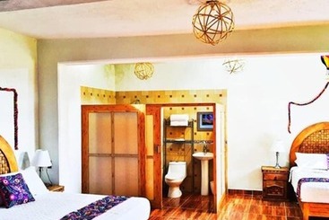 هتل Hacienda Los Dolores   Hostel