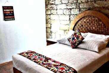 هتل Hacienda Los Dolores   Hostel