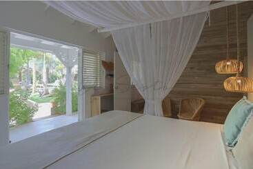 هتل Mahona Bed & Breakfast