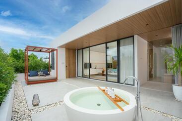 هتل Melia Phuket Mai Khao