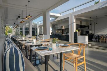 هتل Melia Phuket Mai Khao