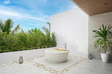هتل Melia Phuket Mai Khao