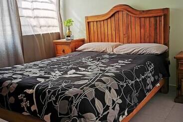 هتل Mi Casita Izcalli