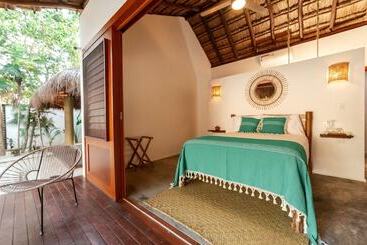 هتل Mimosa Tulum