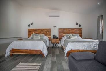 هتل Villa San Juan Bed&breakfast