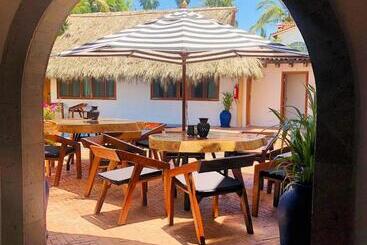 هتل Villa San Juan Bed&breakfast
