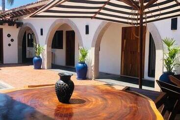 هتل Villa San Juan Bed&breakfast