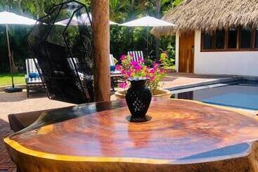 هتل Villa San Juan Bed&breakfast