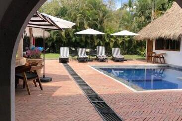 هتل Villa San Juan Bed&breakfast