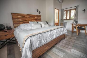 هتل Villa San Juan Bed&breakfast