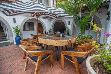 هتل Villa San Juan Bed&breakfast